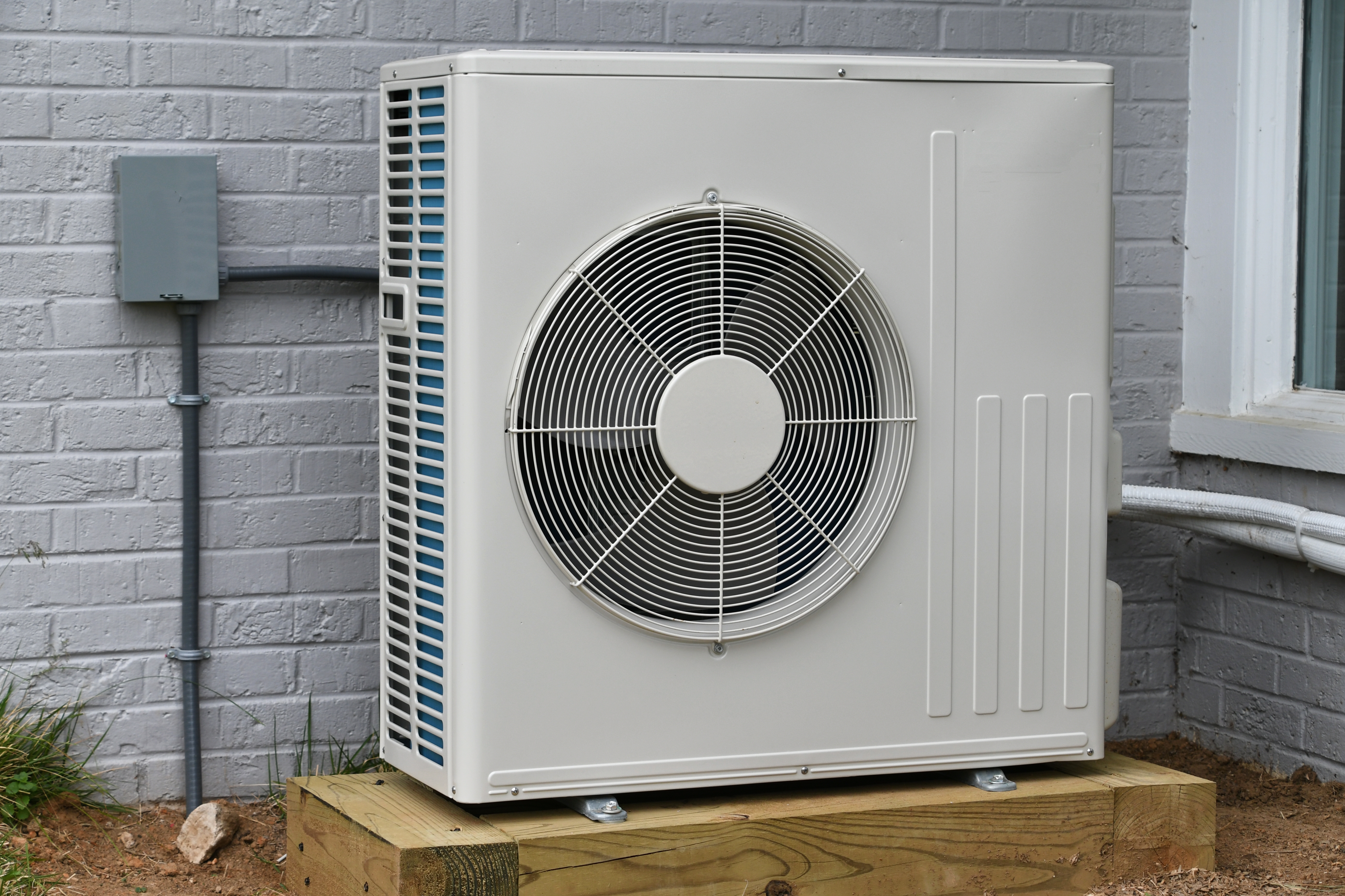 Central air conditioner outdoor condenser unit